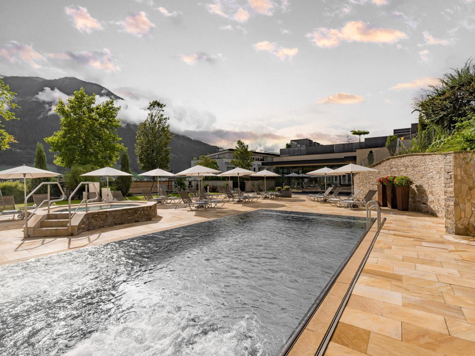 Held Hotel Fuegen